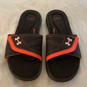 under armor 4d foam flip flops